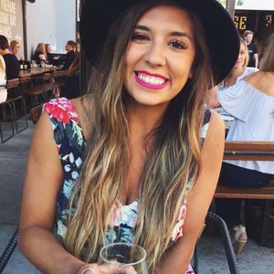 Meet your Posher, Celena